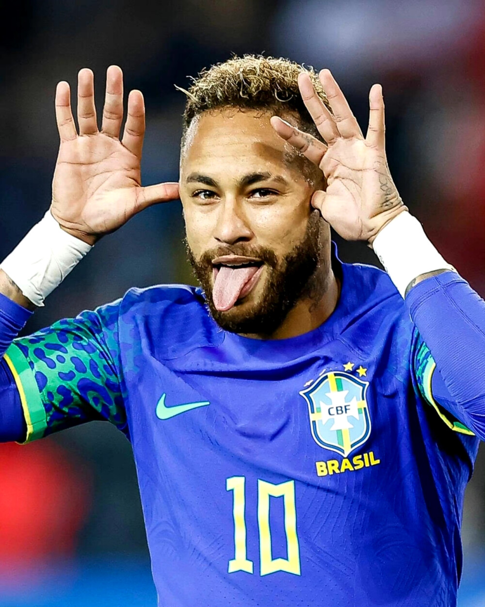 足球是一项 足球是一项