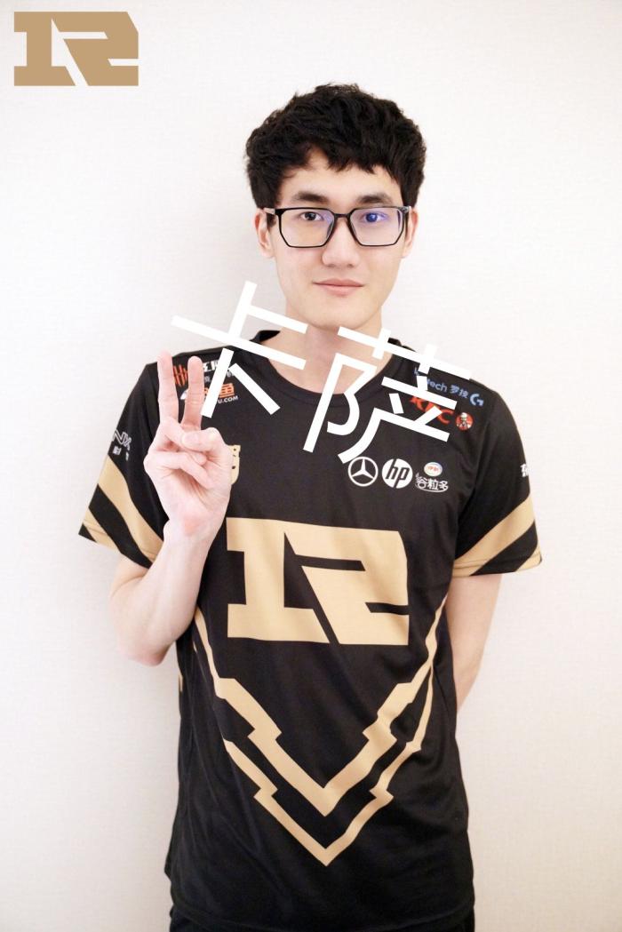 但相较穆阿 但相较穆阿