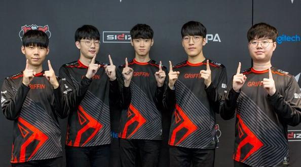 在穹顶回响 在穹顶回响