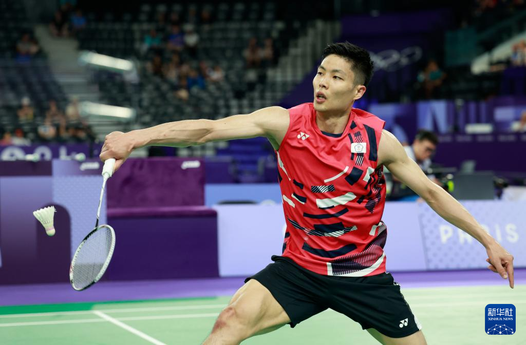 球与低平传 球与低平传